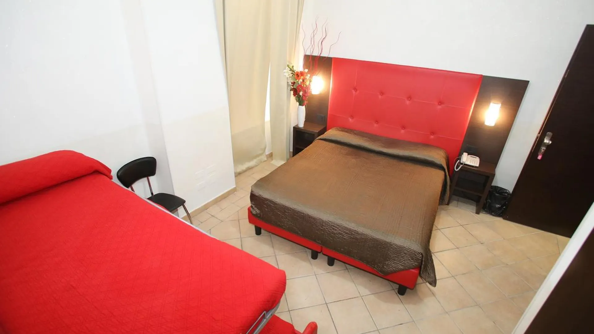 Sakura Inn Sanremo 2*,