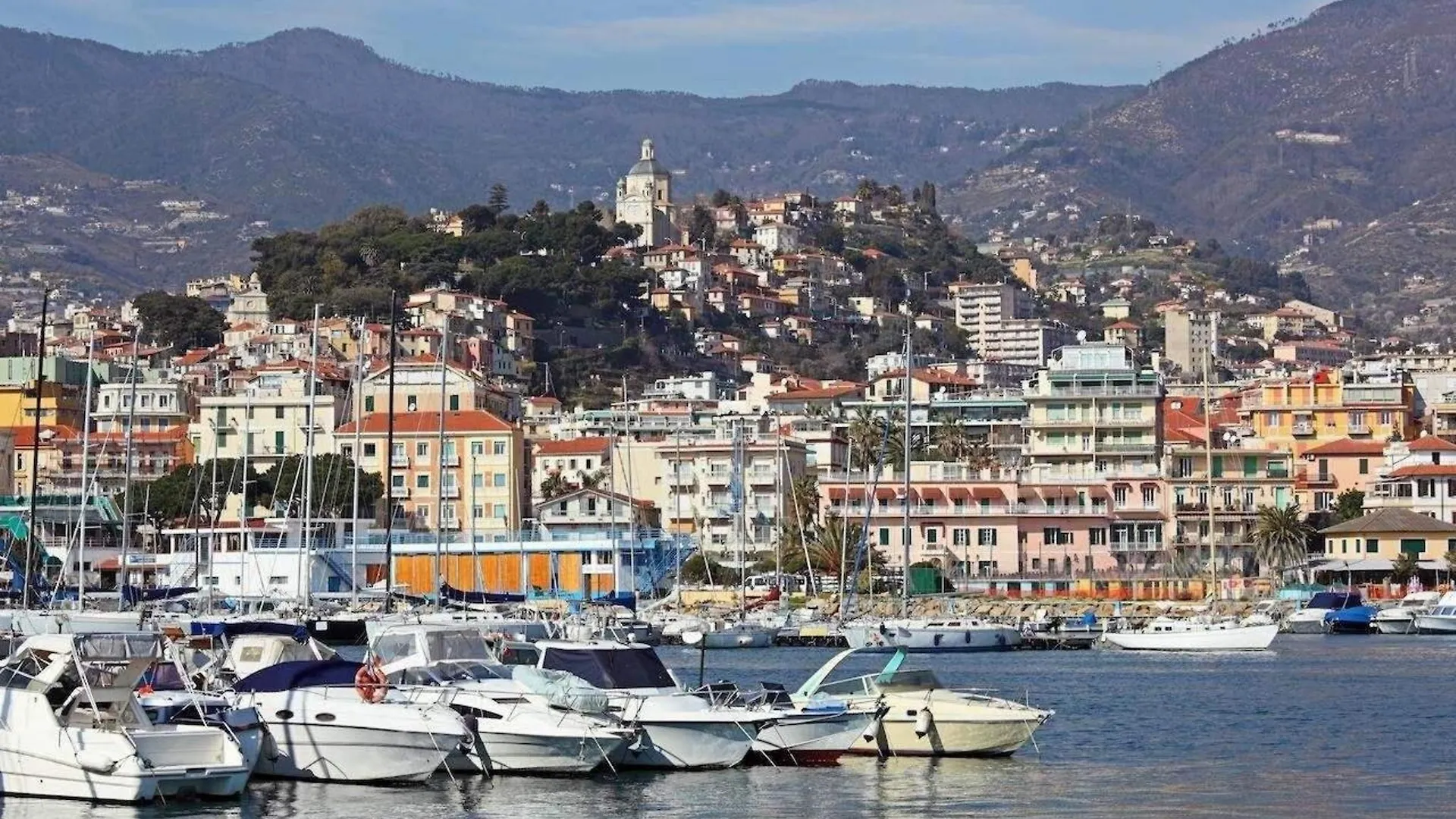Sakura Inn Sanremo Pensionat